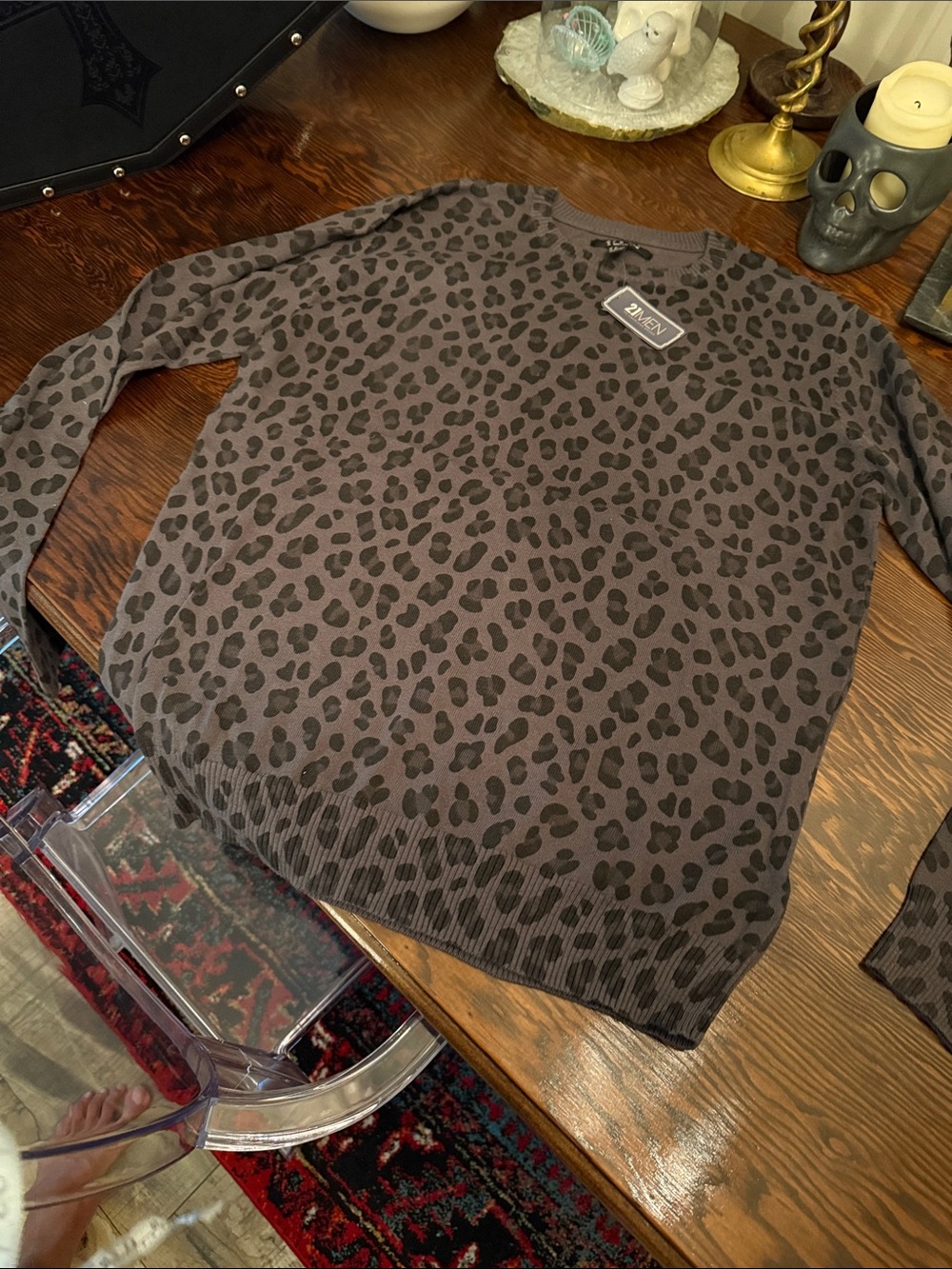 21Men Men’s grey Leopard Print Crewneck Sweater